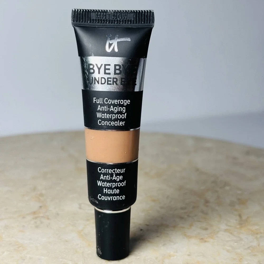 It ByeBye Under Eye‎ Full Coverage Anti-Aging Waterproof Concealer 40.5 Deep (C)
